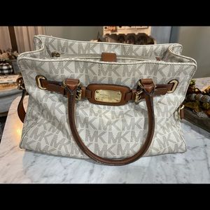 Authentic Michael Kors Purse